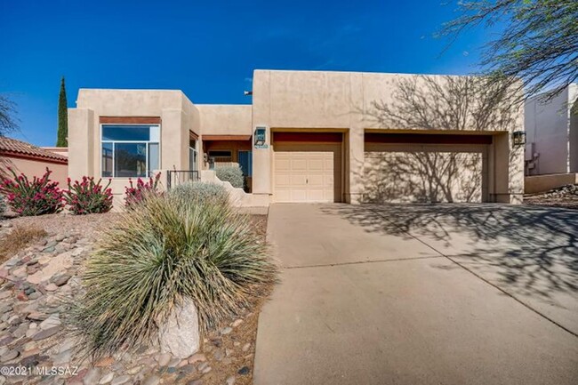 property at 6533 N Shadow Run Dr