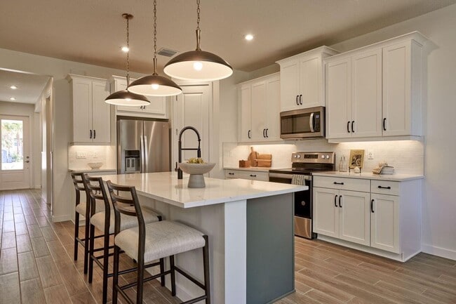property at 7286 Lenora Ln