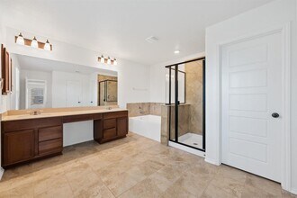 210 McGinnis Trl in Kyle, TX - Building Photo - Building Photo