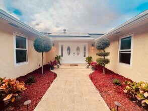 4540 Mathis St in Lake Worth Beach, FL - Building Photo - Building Photo