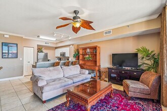 9900 S Thomas Dr, Unit SI ID1523370P in Panama City Beach, FL - Foto de edificio - Building Photo
