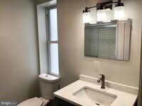 5546 Walton Ave photo'