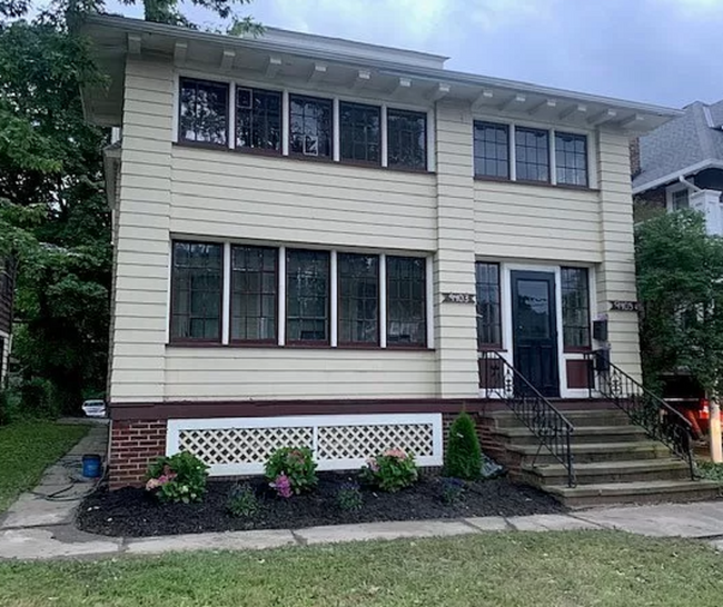 property at 9403 Clifton Blvd