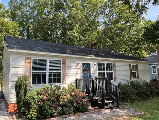property at 2210 Ridgewood Ave