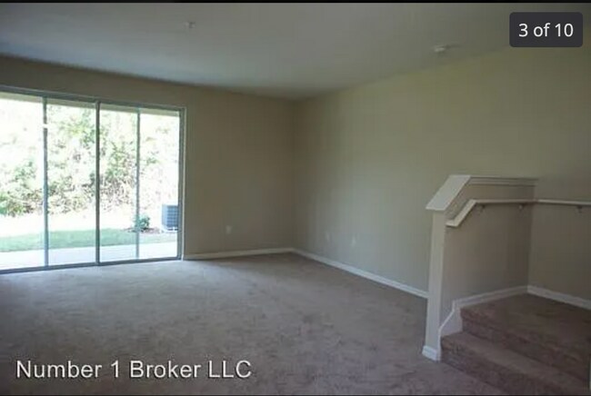 10301 Regent Square Dr in Orlando, FL - Building Photo - Building Photo