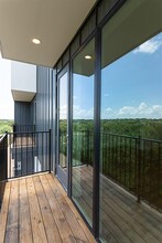 6020 Springdale Rd-Unit -16 in Austin, TX - Building Photo - Building Photo