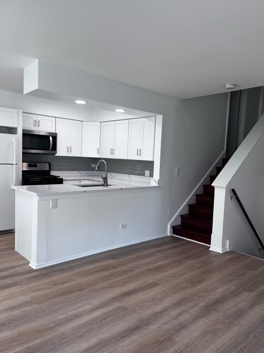 408 W Inverrary Ln in Deerfield, IL - Foto de edificio - Building Photo