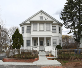 55 Mcclintock St in New Britain, CT - Building Photo - Building Photo