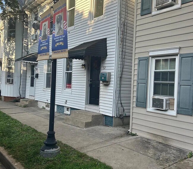 92 Pennsylvania Ave in Westminster, MD - Building Photo - Building Photo