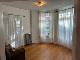 1675 Beacon St, Unit 2 in Brookline, MA - Building Photo