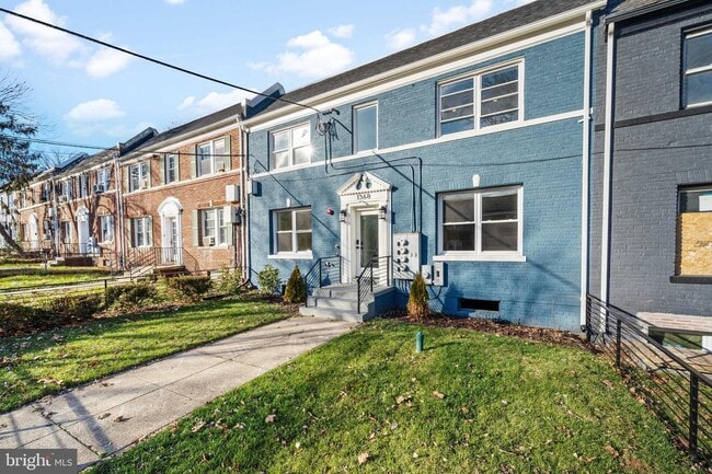 property at 1368 Bryant St NE