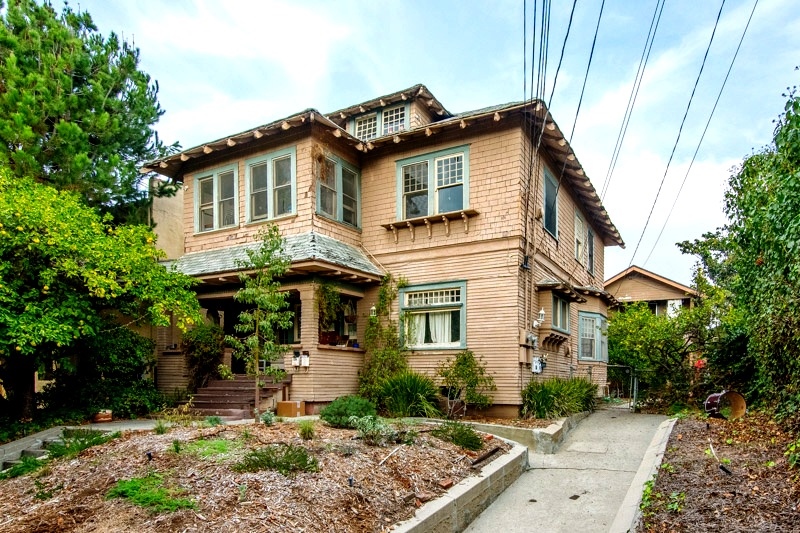 1457 Ridge Way in Los Angeles, CA - Building Photo