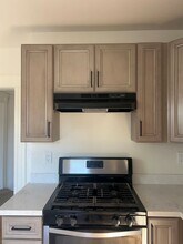 848 E 28th St in Oakland, CA - Building Photo - Building Photo