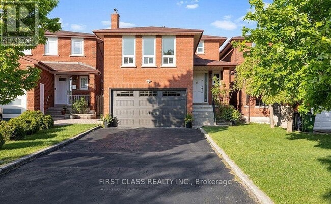 property at 25 Lansbury Dr