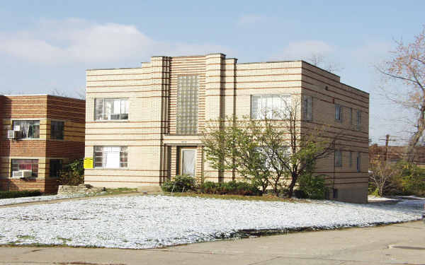 7106 Eastlawn Dr in Cincinnati, OH - Foto de edificio - Building Photo