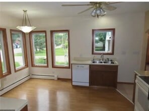 11349 Elliot Ave NW in Maple Lake, MN - Foto de edificio - Building Photo