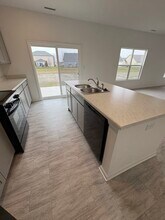 1743 Creek Bed Ln in Pendleton, IN - Building Photo - Building Photo