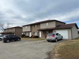 115 Danea Ln in Uniontown, PA - Building Photo