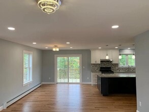 38 Gristmill Ln in Scarborough, ME - Building Photo - Building Photo