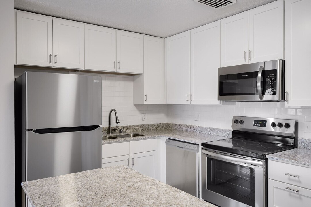 1349 Pennsylvania Ave S in Minneapolis, MN - Building Photo