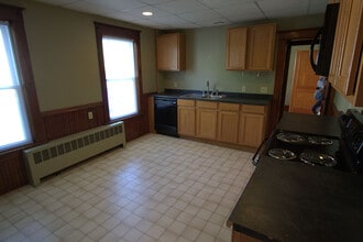 377 Marlboro St in Keene, NH - Building Photo - Building Photo