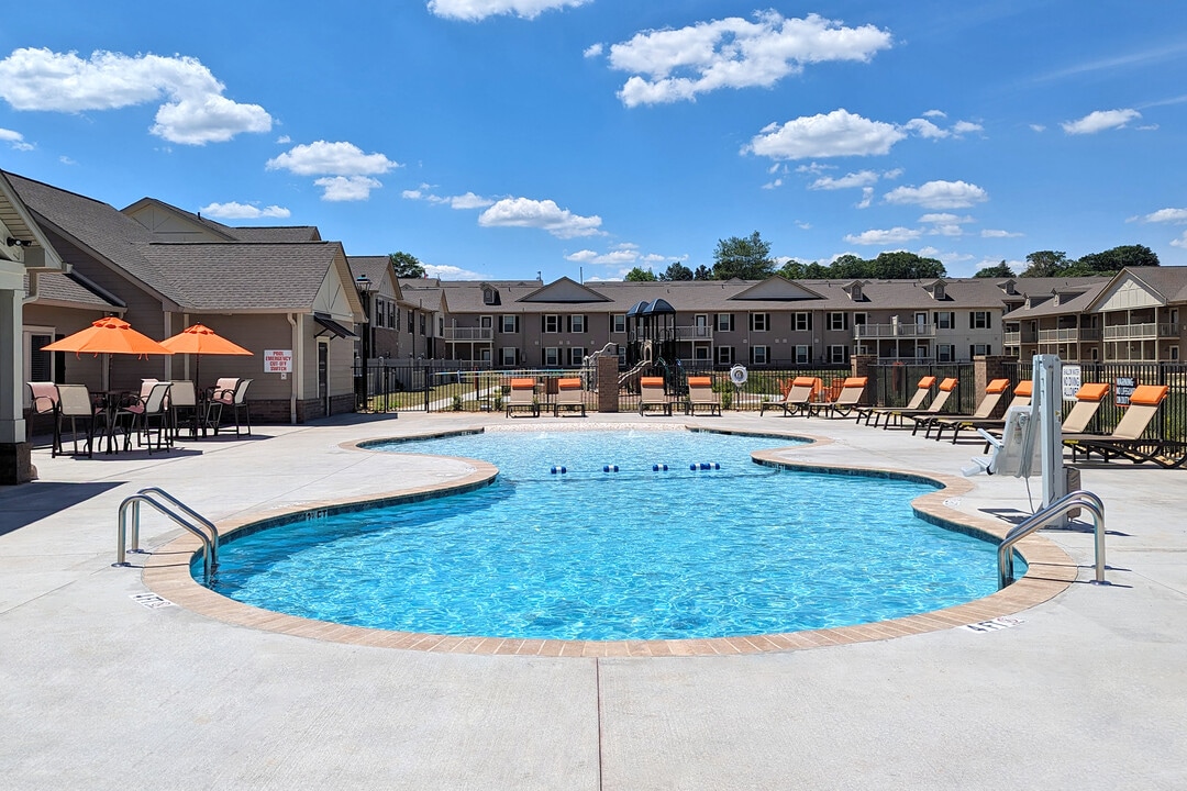 Cove at Pine Ridge in Lyman, SC - Building Photo