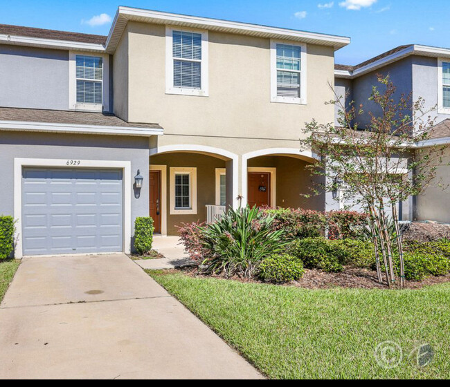 6929 Holly Heath Dr in Riverview, FL - Foto de edificio - Building Photo