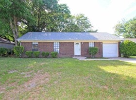 3231 Palmdale Ave in Pensacola, FL - Building Photo