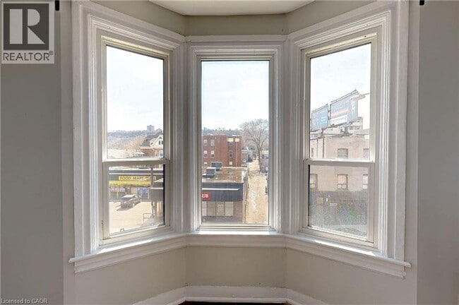 477 King St E in Hamilton, ON - Building Photo - Building Photo
