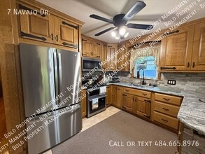 7 Navajo Dr in Auburn, PA - Building Photo - Building Photo