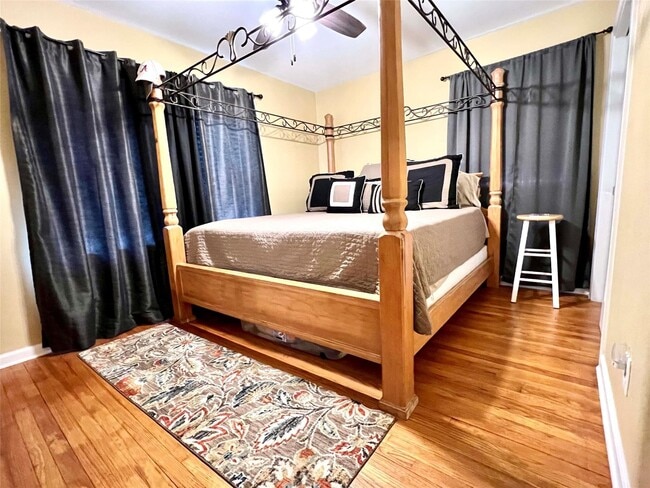 property at 1735 S Park