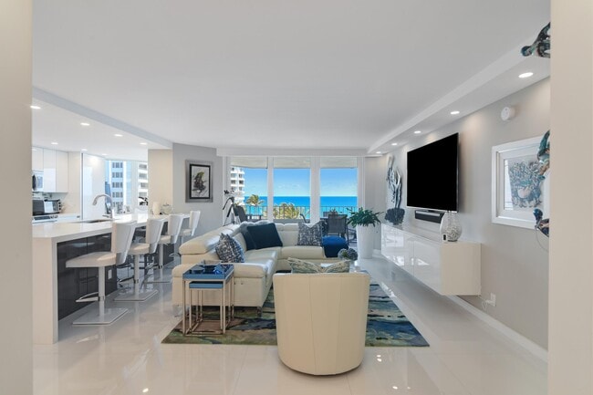 550 S Ocean Blvd in Boca Raton, FL - Building Photo - Building Photo