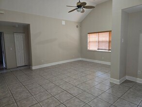 121 Palm Dr in Daytona Beach, FL - Building Photo - Building Photo