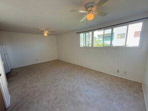 2170 W Vineyard St in Wailuku, HI - Building Photo - Building Photo