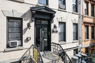 717 Willow Ave in Hoboken, NJ - Building Photo - Building Photo