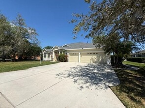 6331 Yellow Wood Pl in Sarasota, FL - Building Photo - Building Photo