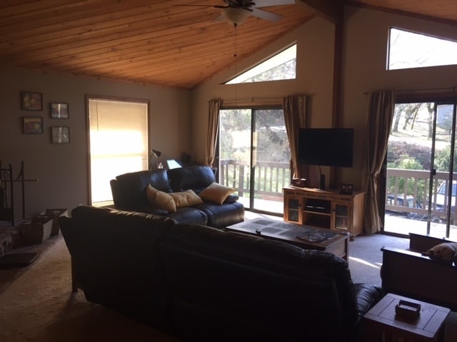 11296 Bobolink Way in Auburn, CA - Building Photo - Building Photo