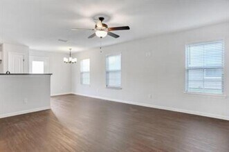 243 W Forest Ave in Sherman, TX - Building Photo - Building Photo