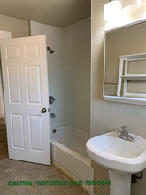 240 Grape St in Roseville, CA - Building Photo - Building Photo
