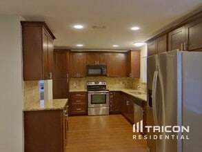 126 Tharp St in Arlington, TX - Building Photo - Building Photo