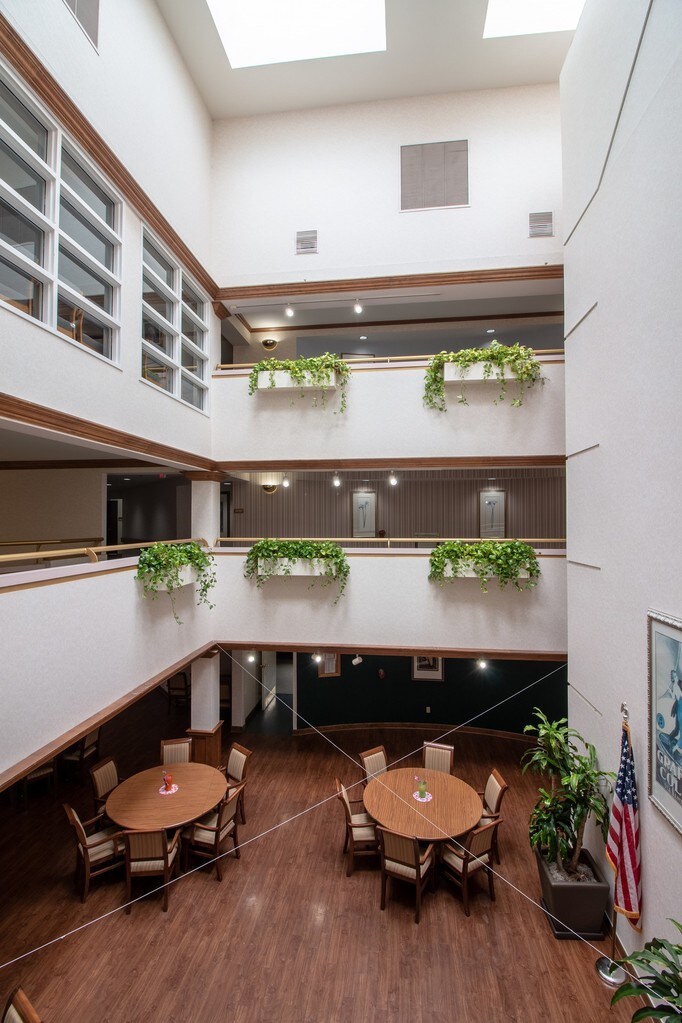 Forest Ridge Senior Community Hales Corners, WI Apartments