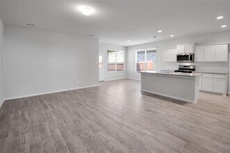 5504 Gold Pond Dr in Fort Worth, TX - Building Photo - Building Photo