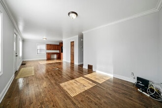 2512 Salem Blvd in Zion, IL - Foto de edificio - Building Photo