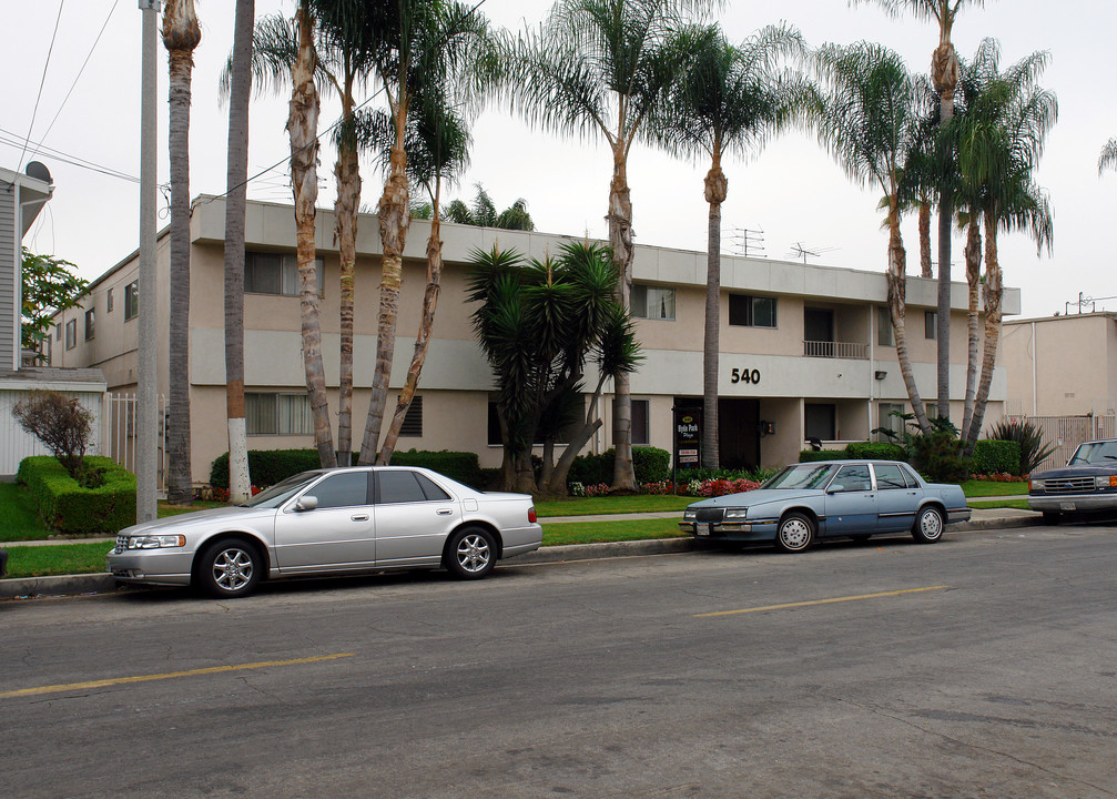 540-600 W Hyde Park Blvd in Inglewood, CA - Building Photo