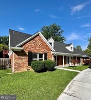12312 Loch Carron Cir in Fort Washington, MD - Building Photo