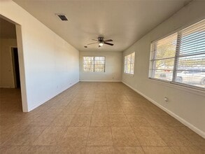 2205 Farr St in Waller, TX - Building Photo - Building Photo