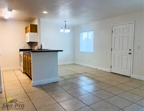 900 S Peninsula Dr in Daytona Beach, FL - Building Photo - Building Photo