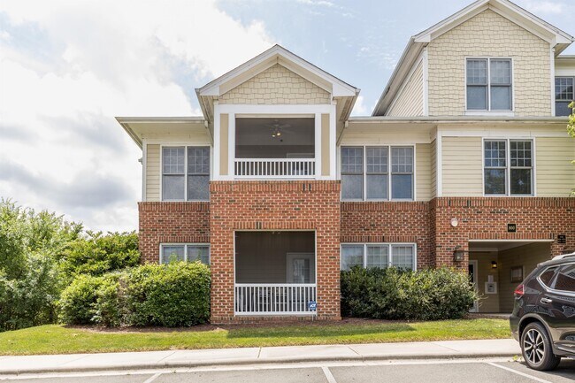 property at 821 Waterford Lake Dr