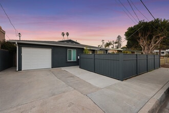 1370 Nashville St, Unit Room B in San Diego, CA - Building Photo - Building Photo