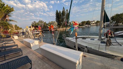 2600 NE 135th St in North Miami, FL - Building Photo - Building Photo